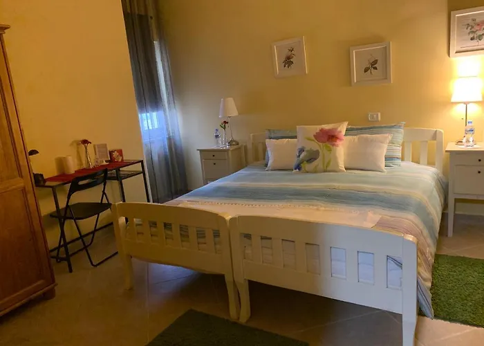 Lauras Bb Bed & Breakfast 3*