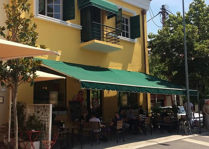 Lauras Bb Bed & Breakfast